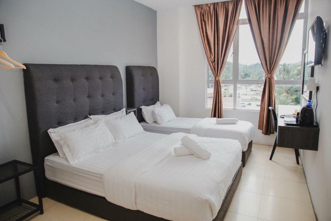 Phoenix Hotel Гуа-Мусанг Экстерьер фото